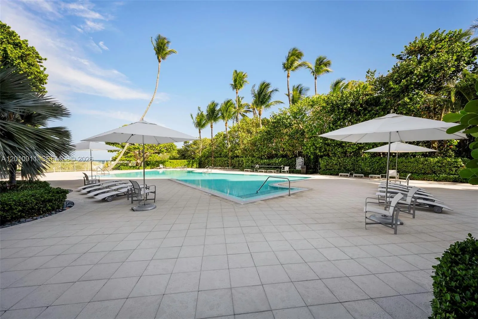 200 Ocean Lane Dr 401, Key Biscayne, Florida 33149, Key Biscayne, Florida 33149, 3 Bedrooms Bedrooms, ,3 BathroomsBathrooms,Residential,For Sale,200 Ocean Lane Dr 401, Key Biscayne, Florida 33149,A12010911