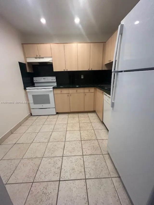 7740 Camino Real G-306, Miami, Florida 33143, Miami, Florida 33143, 1 Bedroom Bedrooms, ,1 BathroomBathrooms,Residential,For Sale,7740 Camino Real G-306, Miami, Florida 33143,A12010662