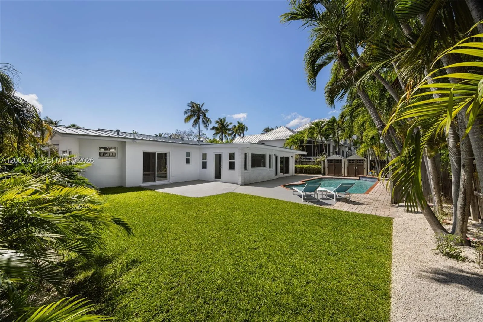 255 Ridgewood Rd, Key Biscayne, Florida 33149, Key Biscayne, Florida 33149, 4 Bedrooms Bedrooms, ,3 BathroomsBathrooms,Residential,For Sale,255 Ridgewood Rd, Key Biscayne, Florida 33149,A12002746