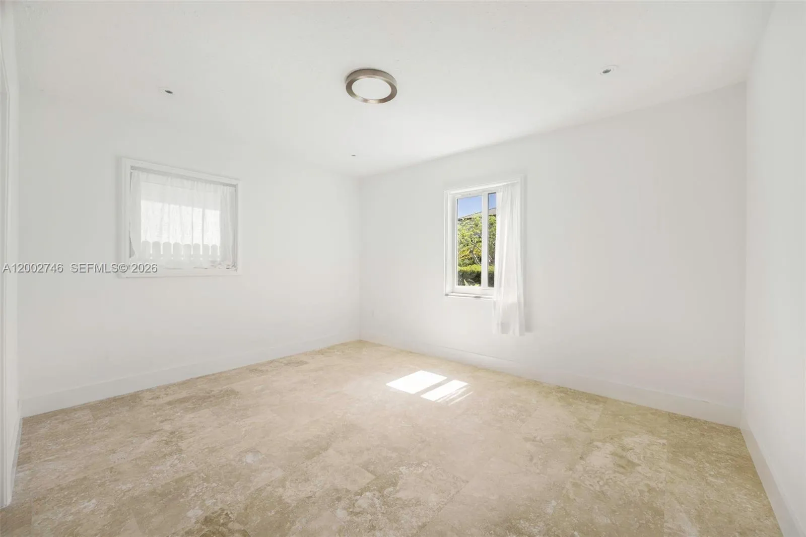 255 Ridgewood Rd, Key Biscayne, Florida 33149, Key Biscayne, Florida 33149, 4 Bedrooms Bedrooms, ,3 BathroomsBathrooms,Residential,For Sale,255 Ridgewood Rd, Key Biscayne, Florida 33149,A12002746