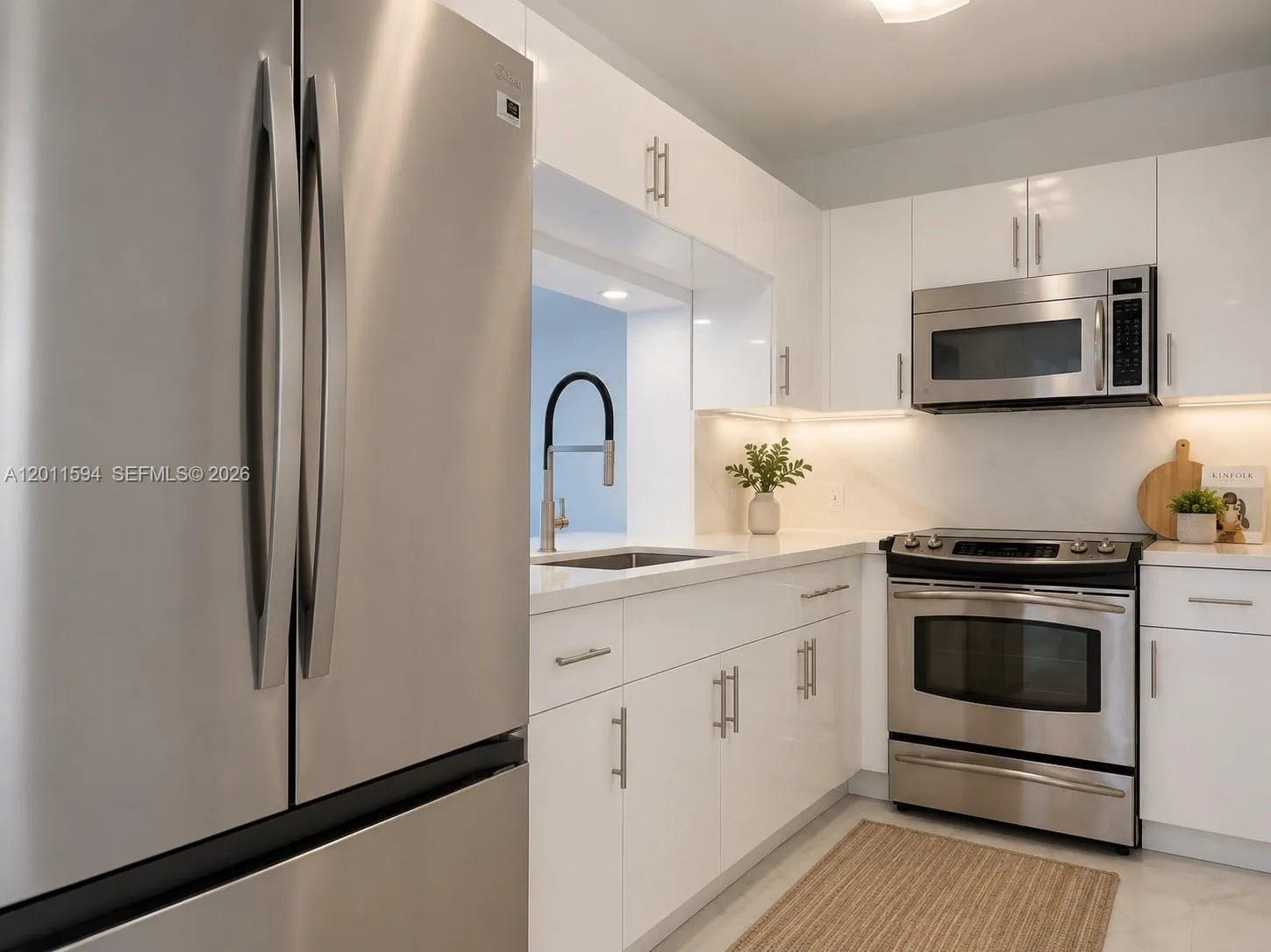 3252 Sw 88th Pl 3252, Miami, Florida 33165, Miami, Florida 33165, 2 Bedrooms Bedrooms, ,1 BathroomBathrooms,Residential Lease,For Rent,3252 Sw 88th Pl 3252, Miami, Florida 33165,A12011594