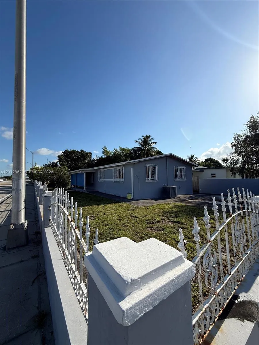 399 W 12th St, Hialeah, Florida 33010, Hialeah, Florida 33010, 3 Bedrooms Bedrooms, ,2 BathroomsBathrooms,Residential,For Sale,399 W 12th St, Hialeah, Florida 33010,A12012862