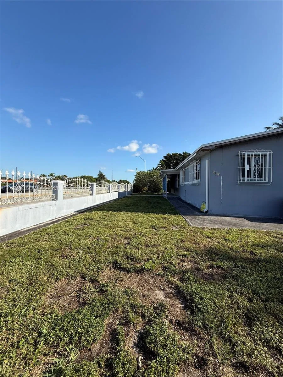 399 W 12th St, Hialeah, Florida 33010, Hialeah, Florida 33010, 3 Bedrooms Bedrooms, ,2 BathroomsBathrooms,Residential,For Sale,399 W 12th St, Hialeah, Florida 33010,A12012862