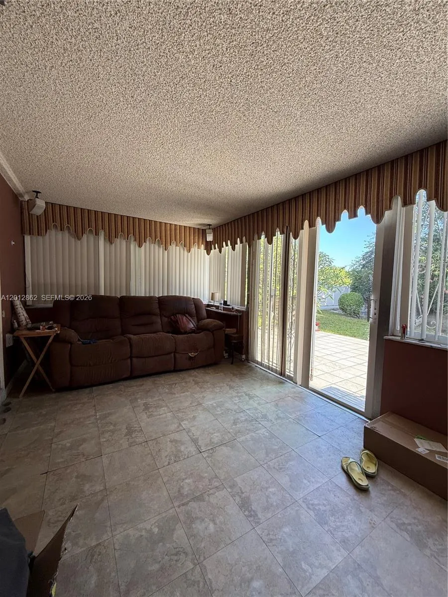 399 W 12th St, Hialeah, Florida 33010, Hialeah, Florida 33010, 3 Bedrooms Bedrooms, ,2 BathroomsBathrooms,Residential,For Sale,399 W 12th St, Hialeah, Florida 33010,A12012862