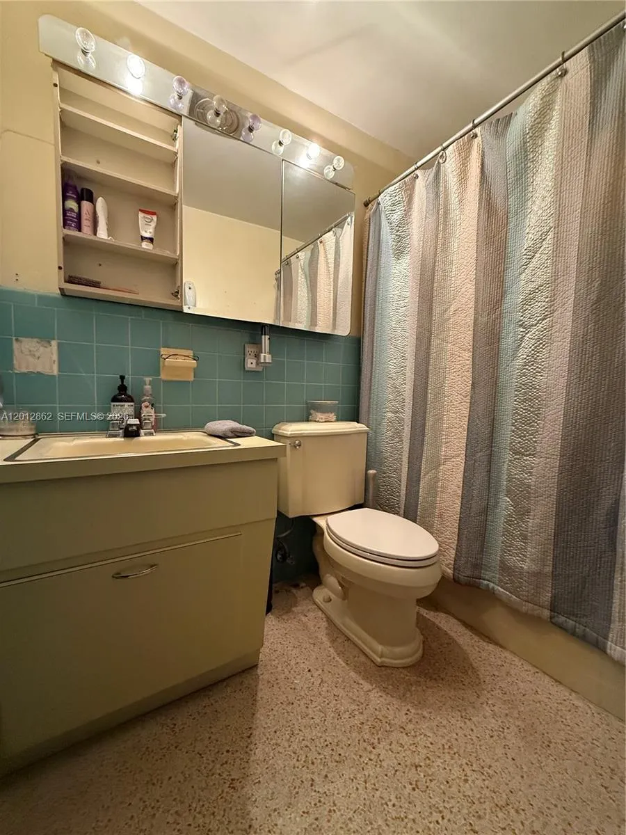 399 W 12th St, Hialeah, Florida 33010, Hialeah, Florida 33010, 3 Bedrooms Bedrooms, ,2 BathroomsBathrooms,Residential,For Sale,399 W 12th St, Hialeah, Florida 33010,A12012862
