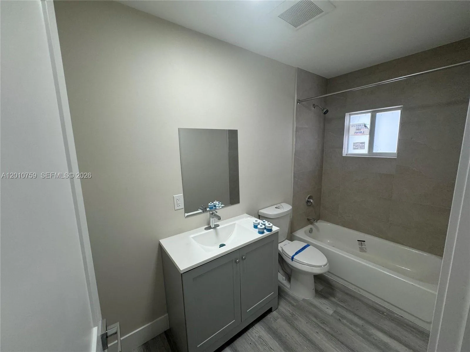 205 Nw 159th St, Miami, Florida 33169, Miami, Florida 33169, ,Residential Income,For Sale,205 Nw 159th St, Miami, Florida 33169,A12010759
