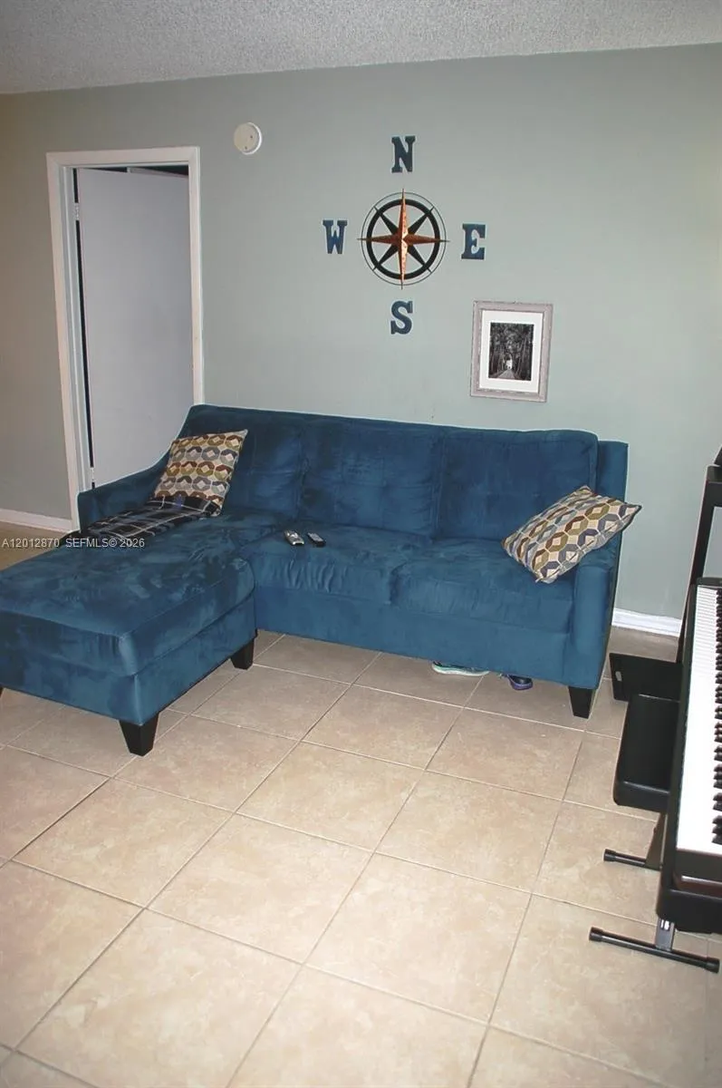 10025 Winding Lake Rd 202, Sunrise, Florida 33351, Sunrise, Florida 33351, 2 Bedrooms Bedrooms, ,2 BathroomsBathrooms,Residential Lease,For Rent,10025 Winding Lake Rd 202, Sunrise, Florida 33351,A12012870