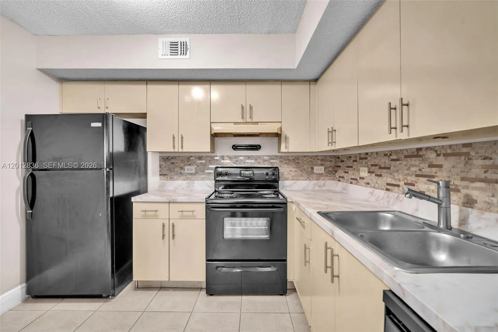 3690 N 56th Ave 903, Hollywood, Florida 33021, Hollywood, Florida 33021, 1 Bedroom Bedrooms, ,1 BathroomBathrooms,Residential,For Sale,3690 N 56th Ave 903, Hollywood, Florida 33021,A12012836