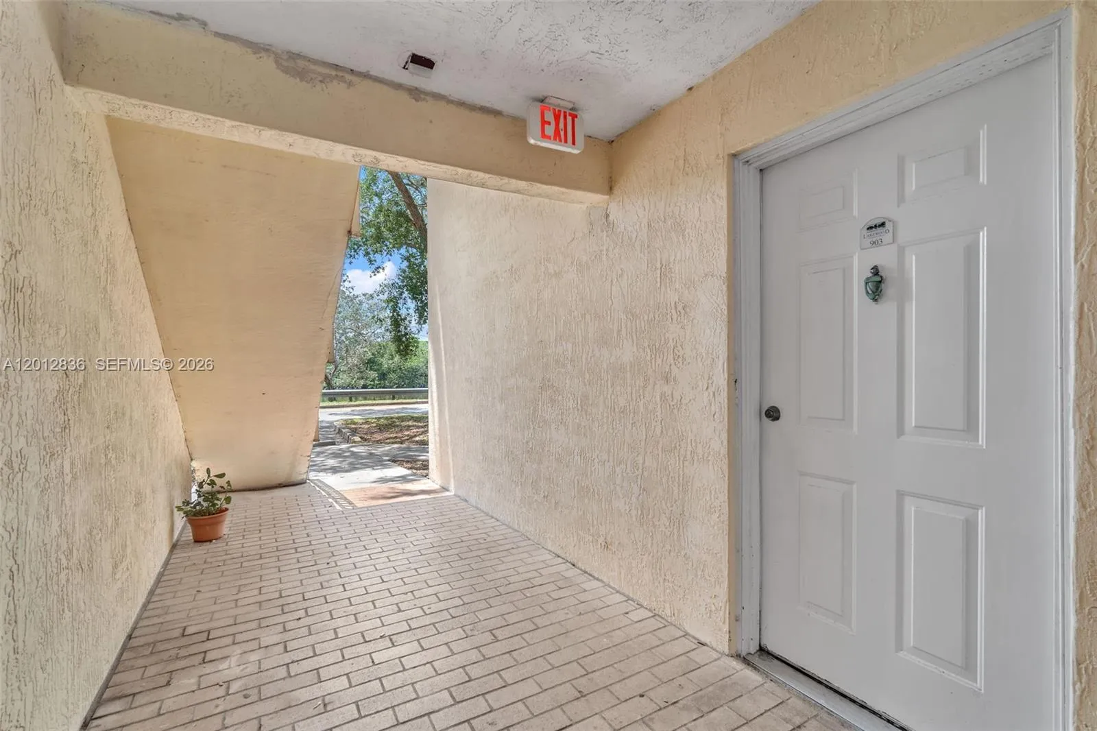 3690 N 56th Ave 903, Hollywood, Florida 33021, Hollywood, Florida 33021, 1 Bedroom Bedrooms, ,1 BathroomBathrooms,Residential,For Sale,3690 N 56th Ave 903, Hollywood, Florida 33021,A12012836