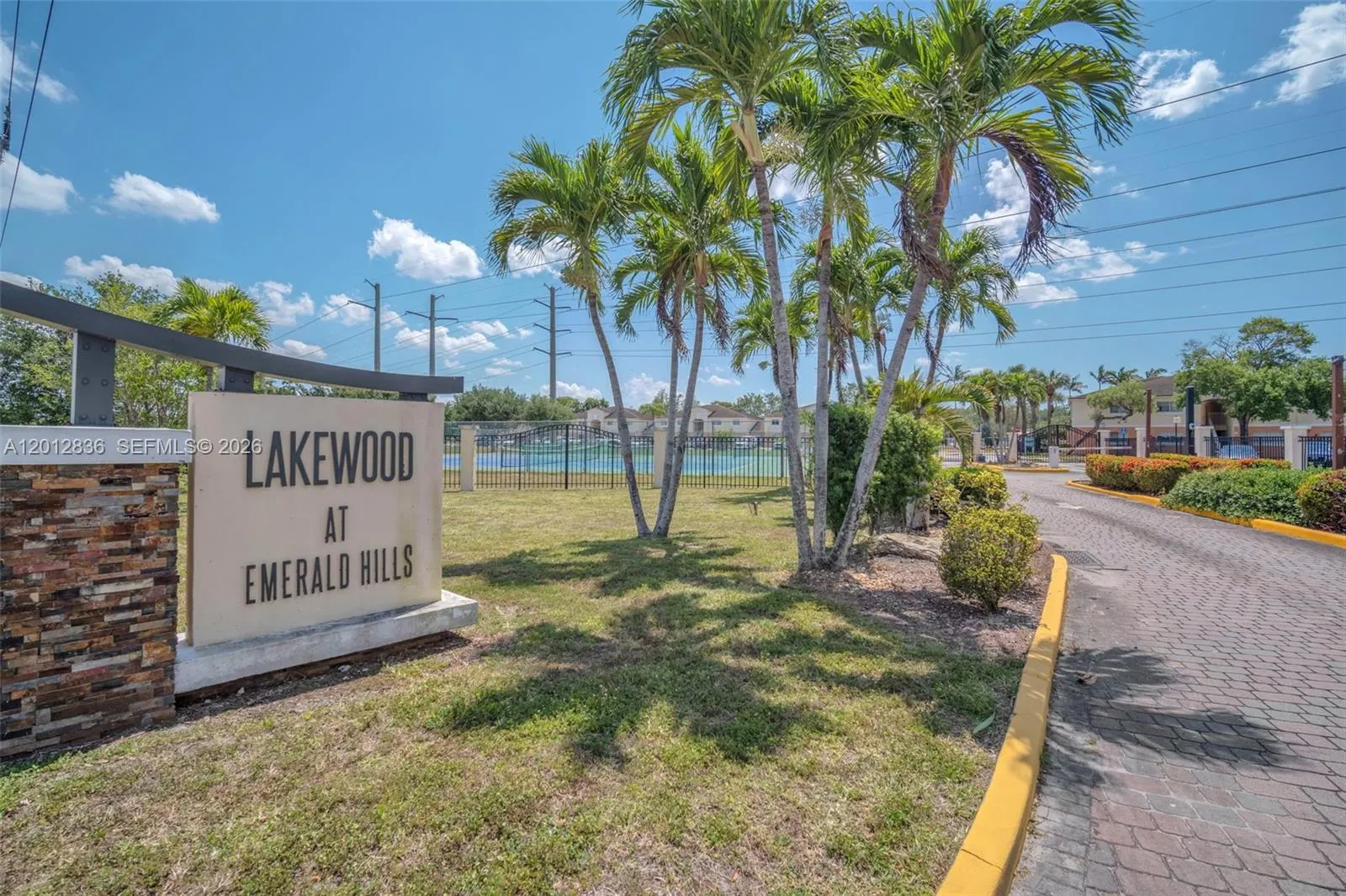 3690 N 56th Ave 903, Hollywood, Florida 33021, Hollywood, Florida 33021, 1 Bedroom Bedrooms, ,1 BathroomBathrooms,Residential,For Sale,3690 N 56th Ave 903, Hollywood, Florida 33021,A12012836