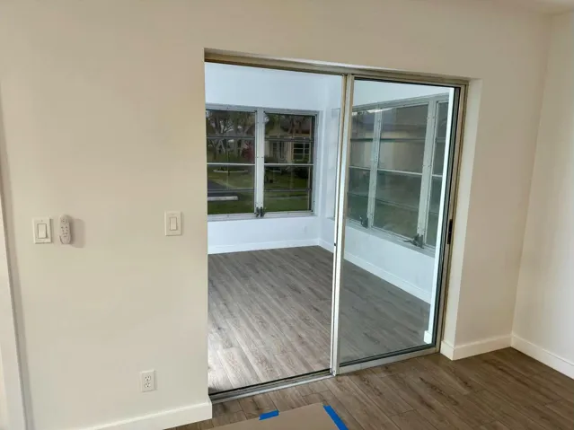 Enclosed 3rd Room