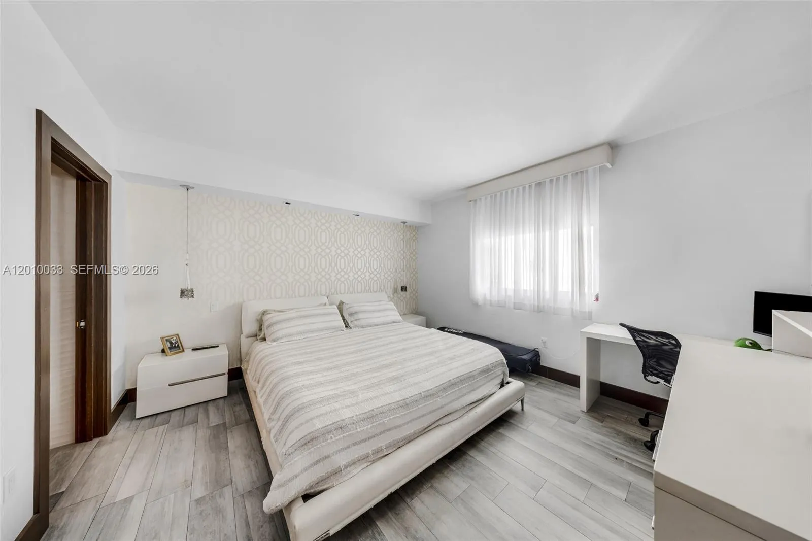 500 Brickell Ave 3707, Miami, Florida 33131, Miami, Florida 33131, 2 Bedrooms Bedrooms, ,2 BathroomsBathrooms,Residential,For Sale,500 Brickell Ave 3707, Miami, Florida 33131,A12010033