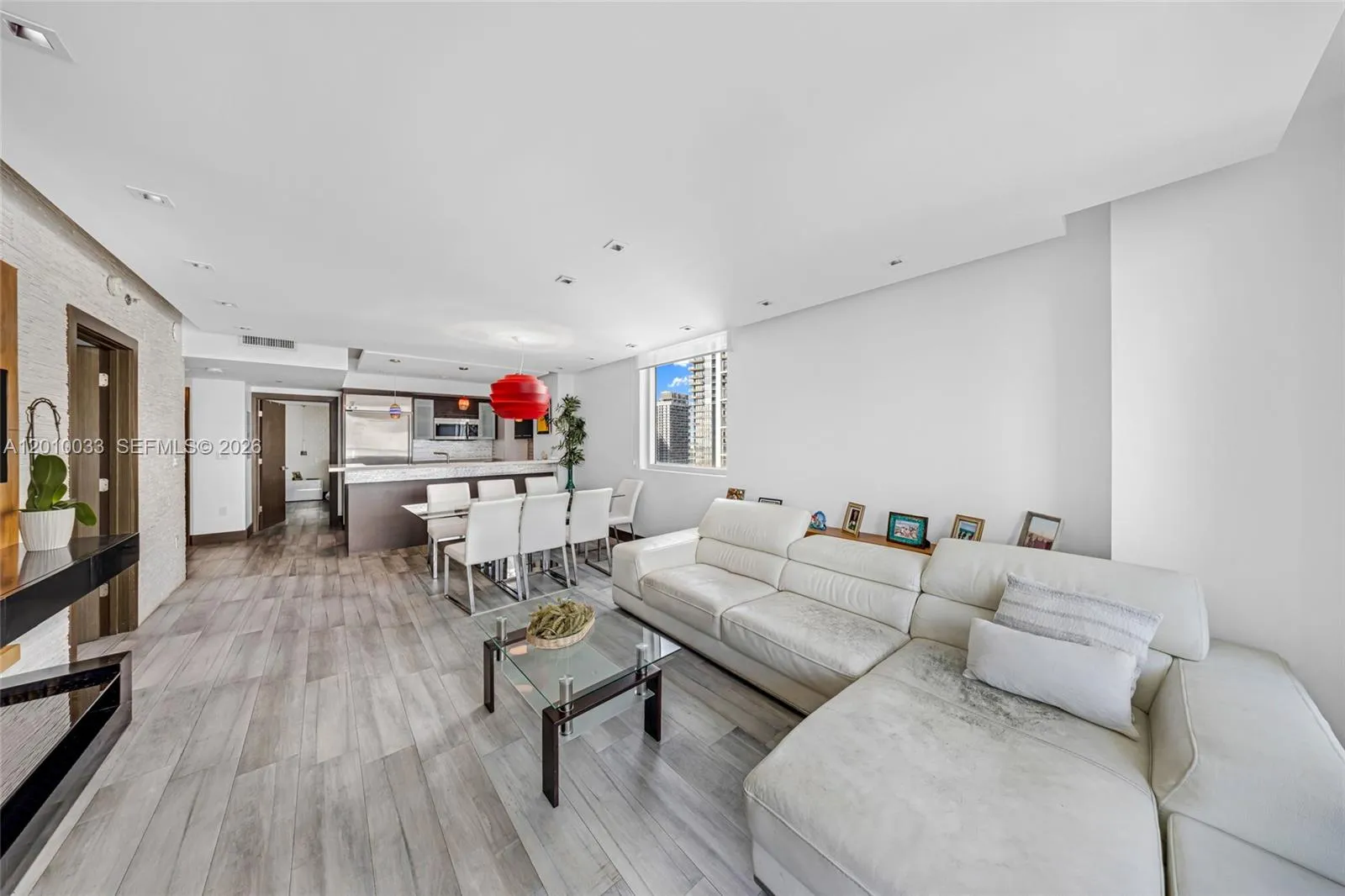 500 Brickell Ave 3707, Miami, Florida 33131, Miami, Florida 33131, 2 Bedrooms Bedrooms, ,2 BathroomsBathrooms,Residential,For Sale,500 Brickell Ave 3707, Miami, Florida 33131,A12010033