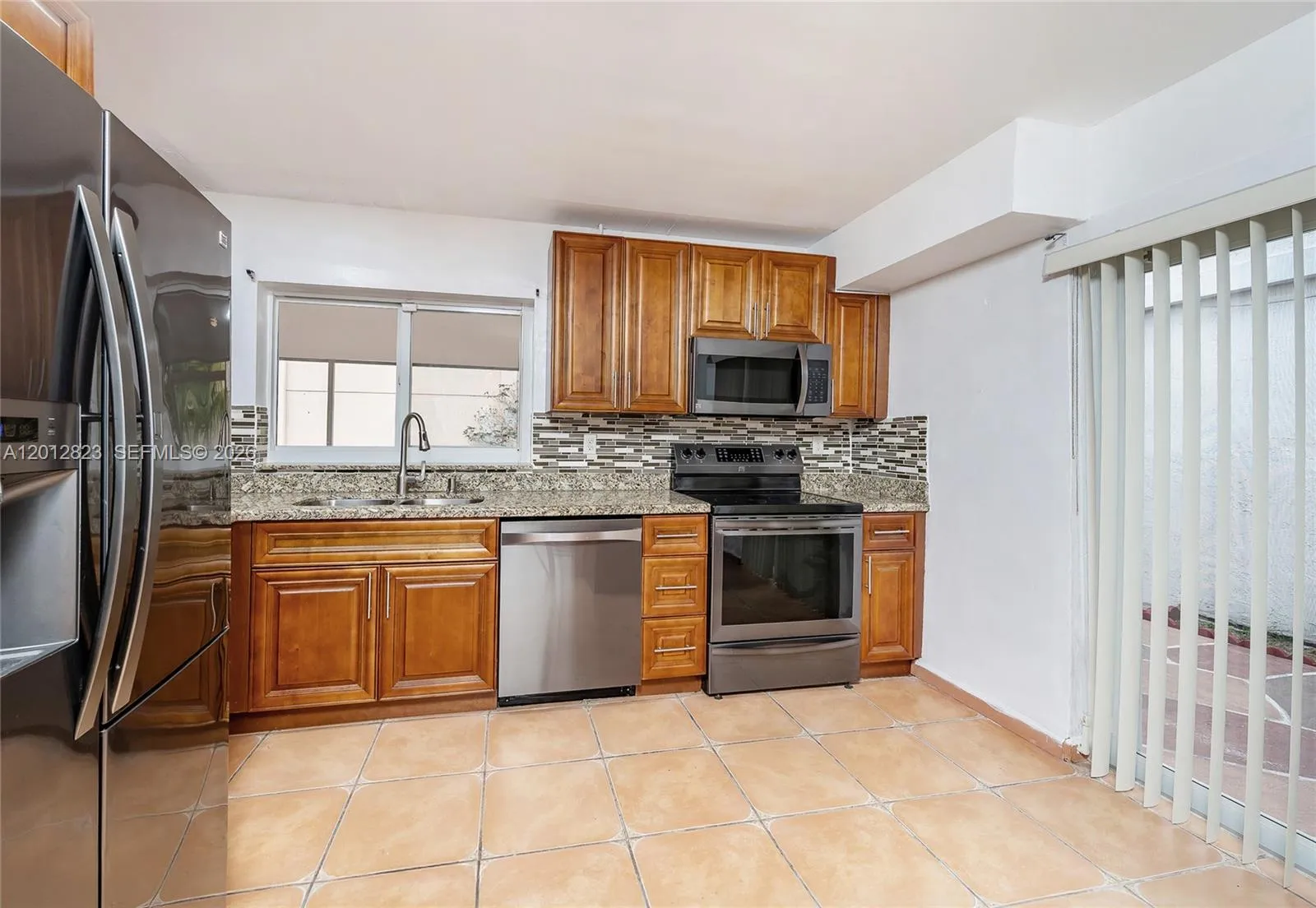 1007 Nw 106th Ave Cir, Miami, Florida 33172, Miami, Florida 33172, 4 Bedrooms Bedrooms, ,3 BathroomsBathrooms,Residential,For Sale,1007 Nw 106th Ave Cir, Miami, Florida 33172,A12012823