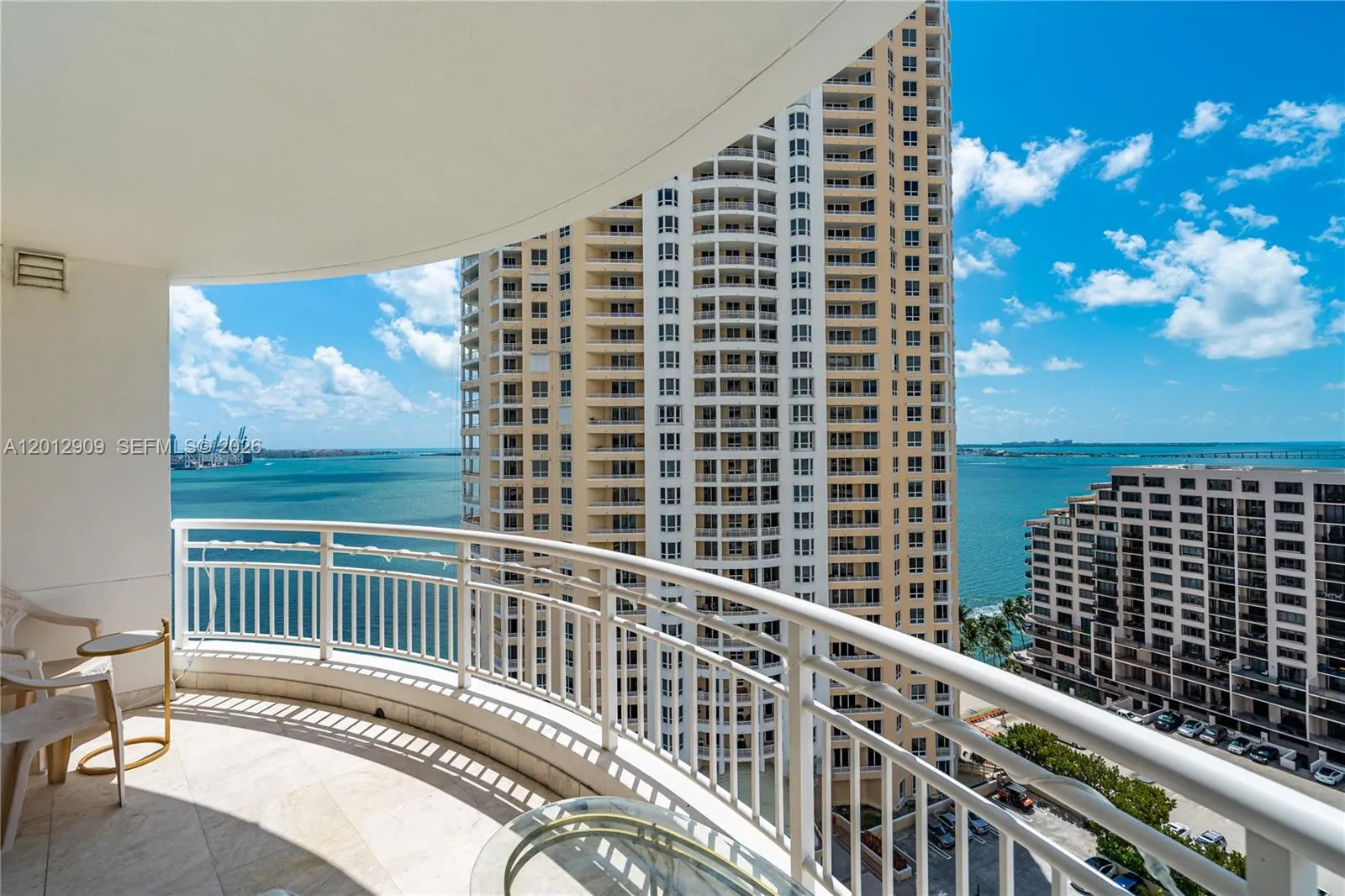 848 Brickell Key Dr 1903, Miami, Florida 33131, Miami, Florida 33131, 1 Bedroom Bedrooms, ,1 BathroomBathrooms,Residential Lease,For Rent,848 Brickell Key Dr 1903, Miami, Florida 33131,A12012909