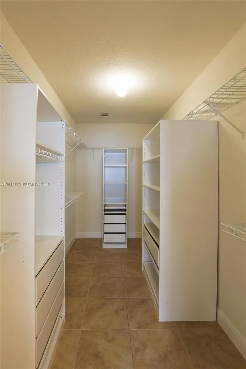 17120 Sw 92nd Ct, Palmetto Bay, Florida 33157, Palmetto Bay, Florida 33157, 5 Bedrooms Bedrooms, ,3 BathroomsBathrooms,Residential Lease,For Rent,17120 Sw 92nd Ct, Palmetto Bay, Florida 33157,A12012773