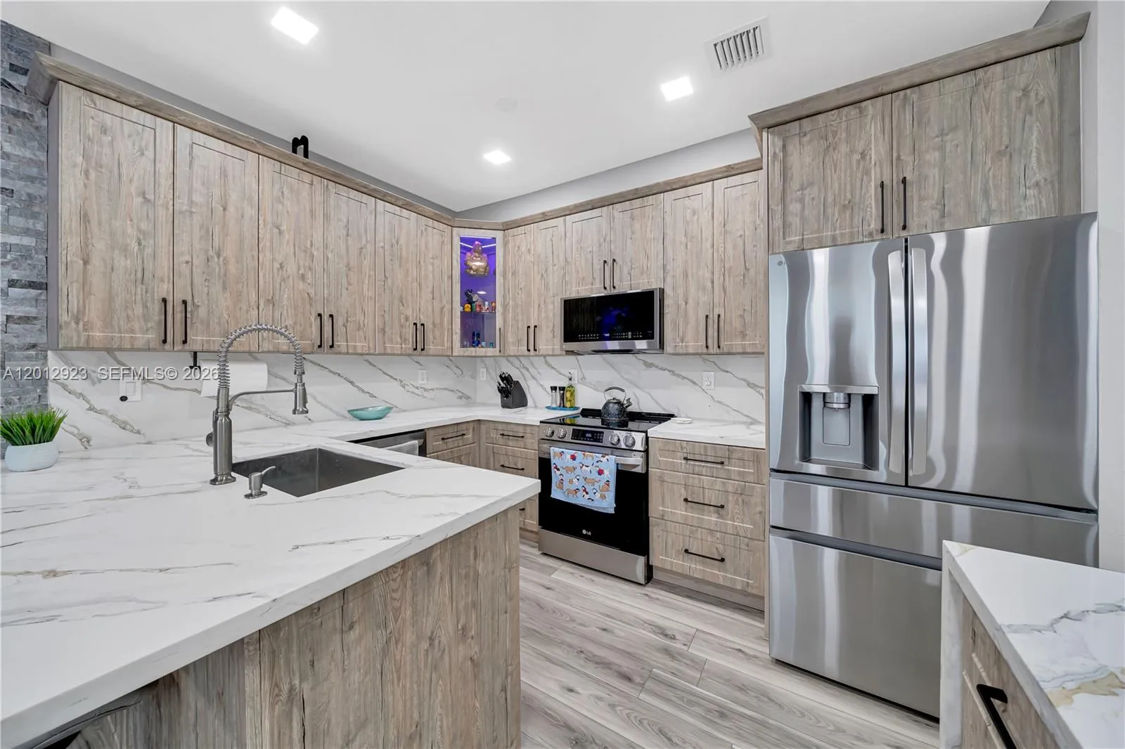 4361 Sw 160th Ave 203, Miramar, Florida 33027, Miramar, Florida 33027, 2 Bedrooms Bedrooms, ,2 BathroomsBathrooms,Residential Lease,For Rent,4361 Sw 160th Ave 203, Miramar, Florida 33027,A12012923