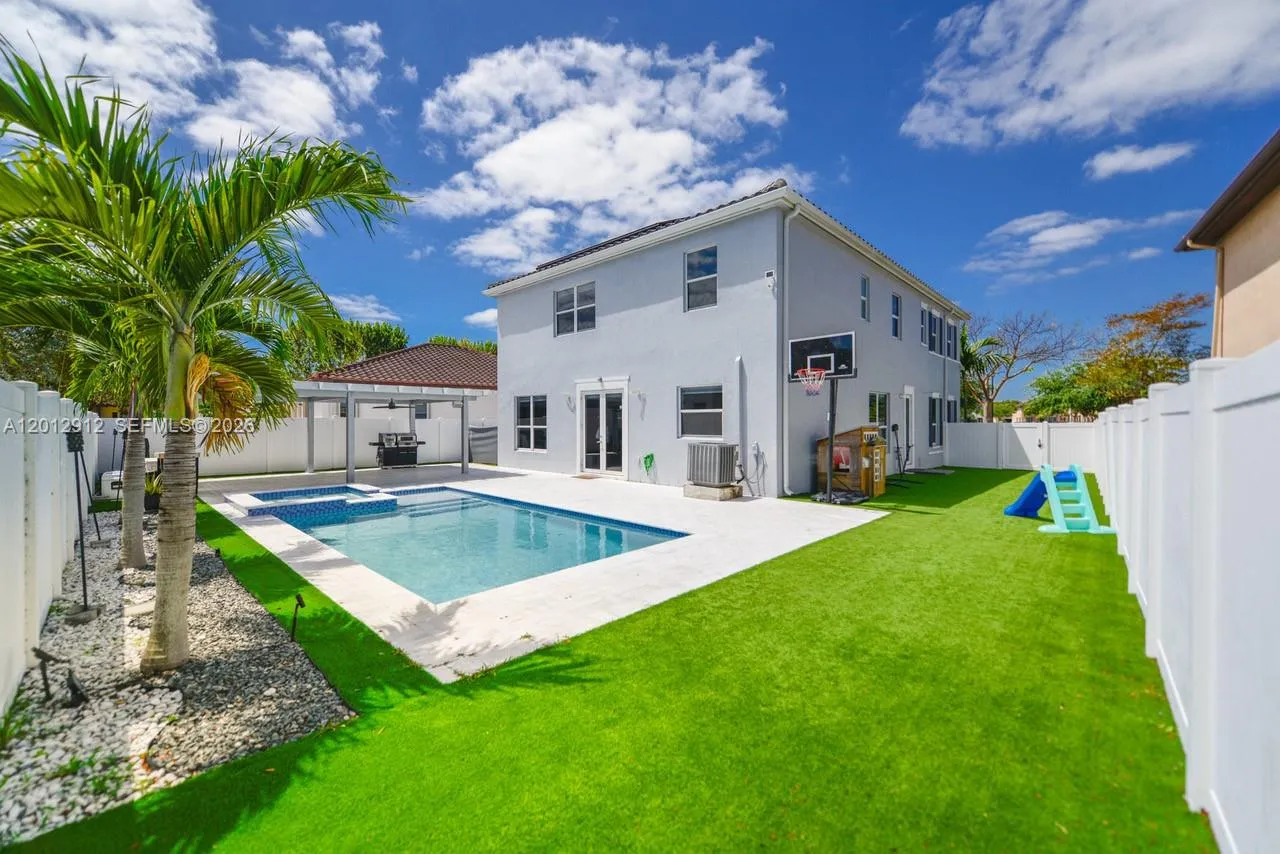 9101 Sw 169th Pl 0, Miami, Florida 33196, Miami, Florida 33196, 4 Bedrooms Bedrooms, ,3 BathroomsBathrooms,Residential Lease,For Rent,9101 Sw 169th Pl 0, Miami, Florida 33196,A12012912