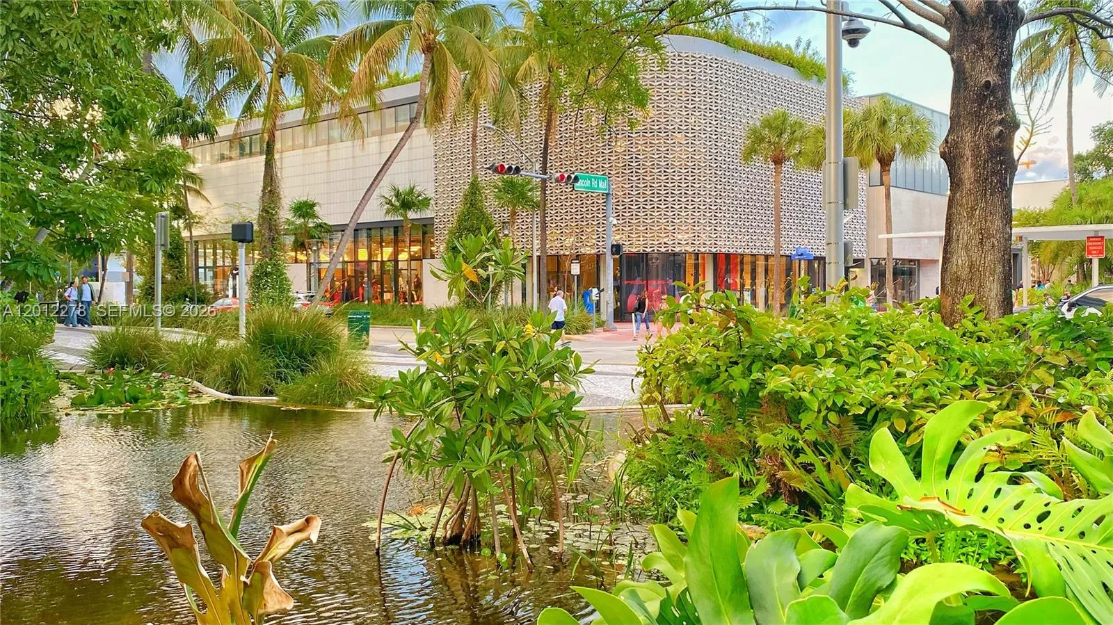 1331 Lincoln Rd 702, Miami Beach, Florida 33139, Miami Beach, Florida 33139, 2 Bedrooms Bedrooms, ,1 BathroomBathrooms,Residential,For Sale,1331 Lincoln Rd 702, Miami Beach, Florida 33139,A12012278