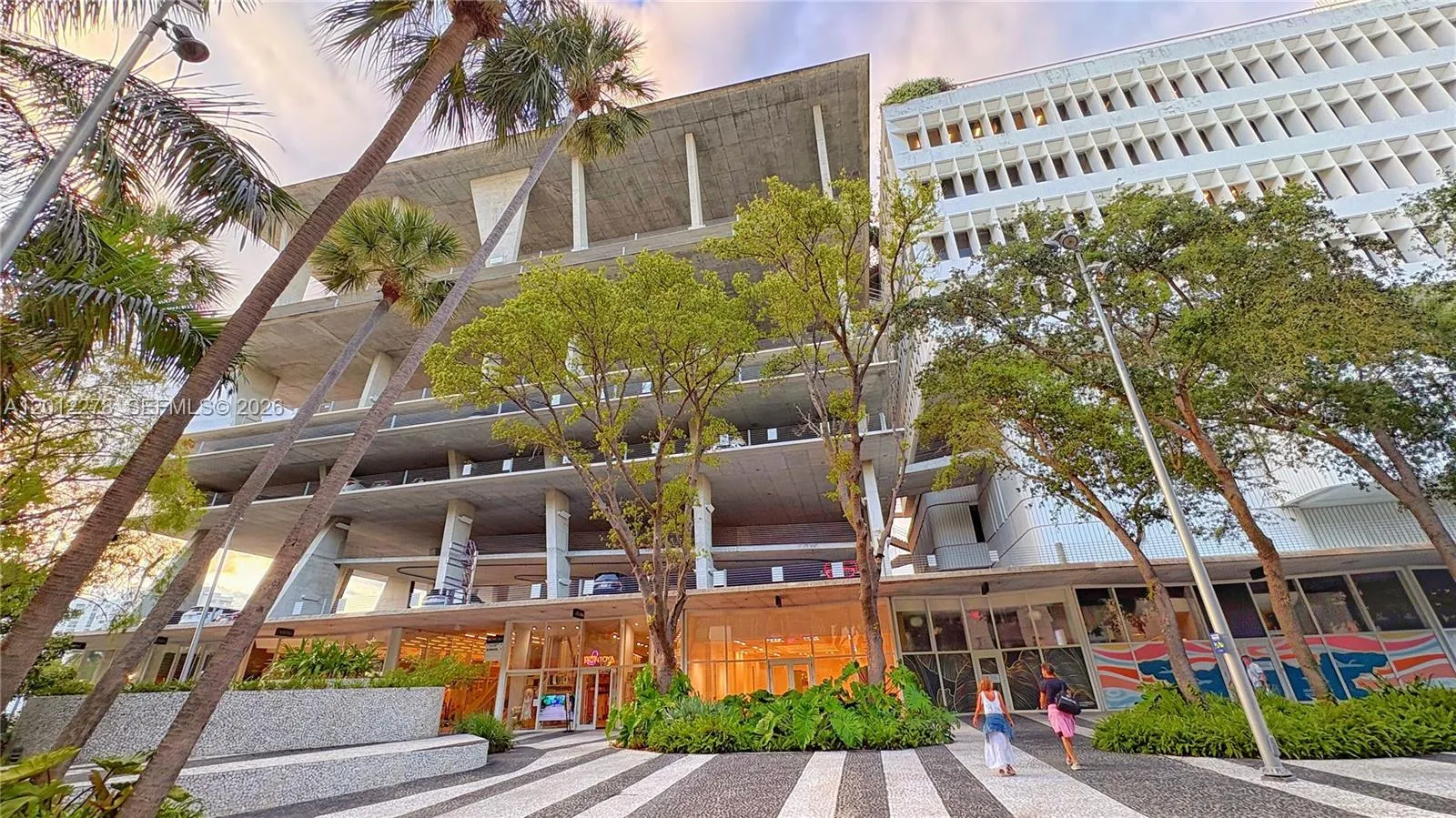 1331 Lincoln Rd 702, Miami Beach, Florida 33139, Miami Beach, Florida 33139, 2 Bedrooms Bedrooms, ,1 BathroomBathrooms,Residential,For Sale,1331 Lincoln Rd 702, Miami Beach, Florida 33139,A12012278