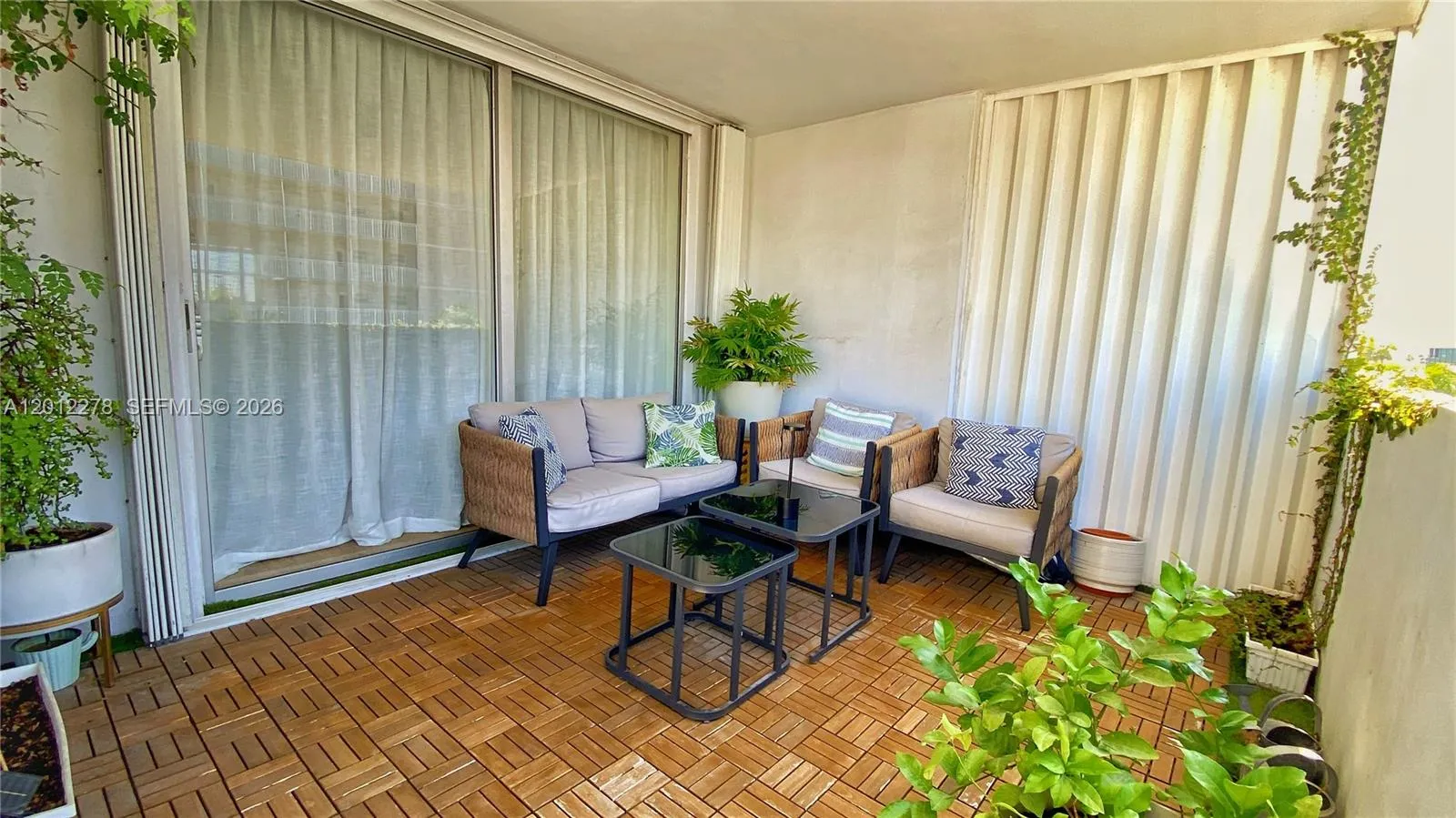 1331 Lincoln Rd 702, Miami Beach, Florida 33139, Miami Beach, Florida 33139, 2 Bedrooms Bedrooms, ,1 BathroomBathrooms,Residential,For Sale,1331 Lincoln Rd 702, Miami Beach, Florida 33139,A12012278