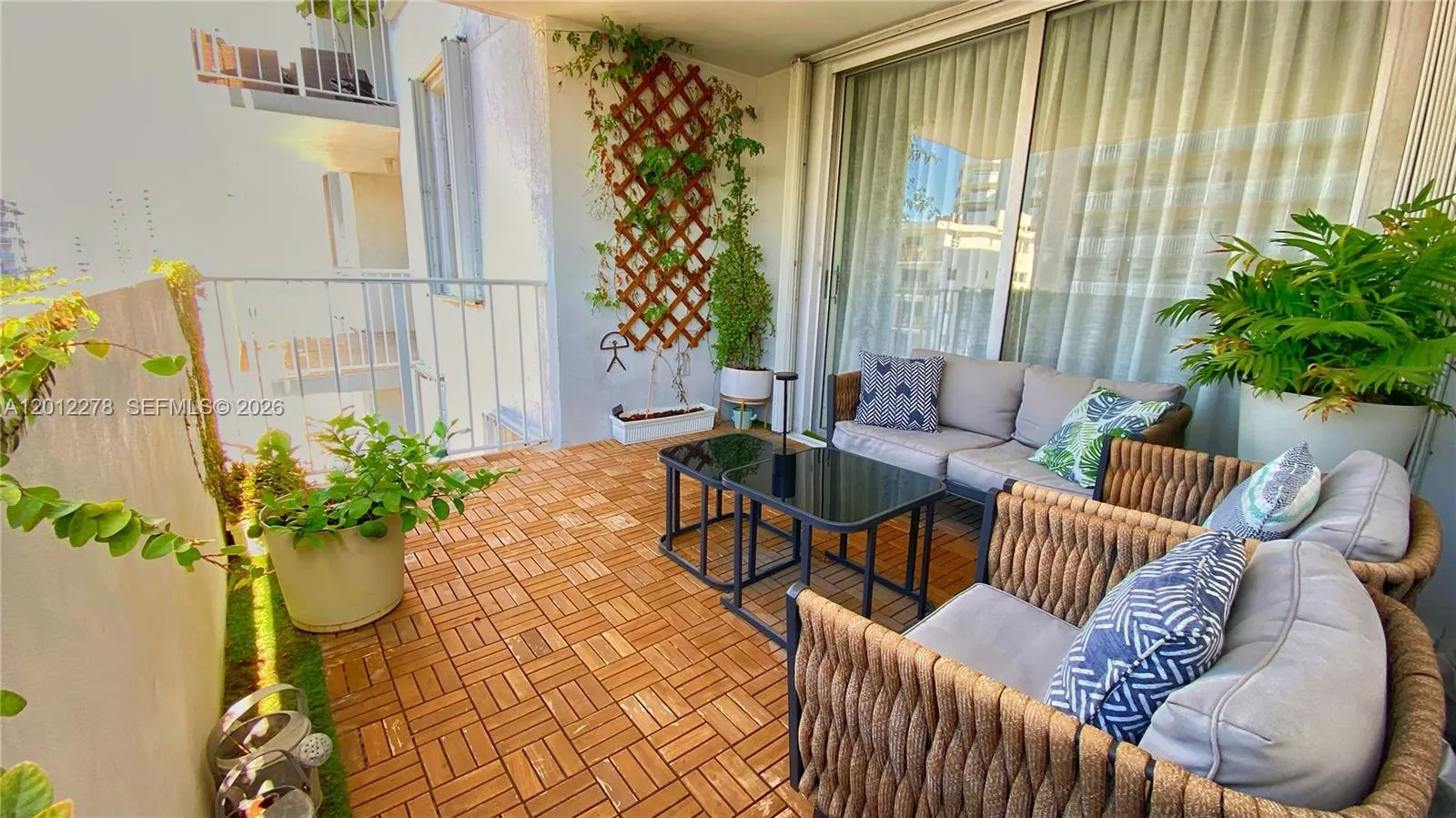1331 Lincoln Rd 702, Miami Beach, Florida 33139, Miami Beach, Florida 33139, 2 Bedrooms Bedrooms, ,1 BathroomBathrooms,Residential,For Sale,1331 Lincoln Rd 702, Miami Beach, Florida 33139,A12012278