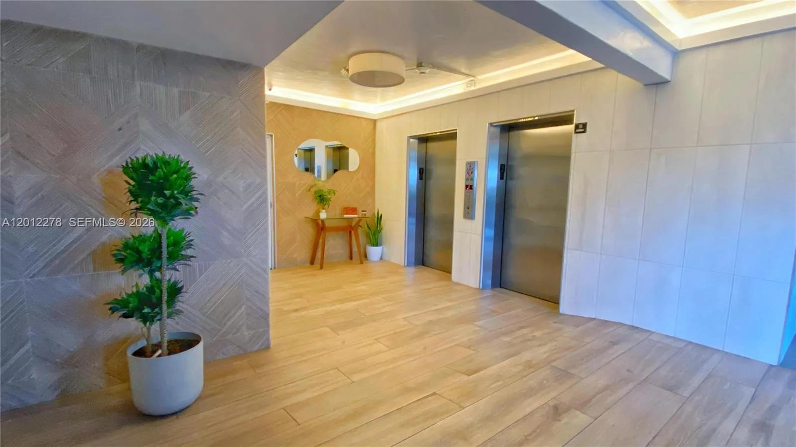 1331 Lincoln Rd 702, Miami Beach, Florida 33139, Miami Beach, Florida 33139, 2 Bedrooms Bedrooms, ,1 BathroomBathrooms,Residential,For Sale,1331 Lincoln Rd 702, Miami Beach, Florida 33139,A12012278