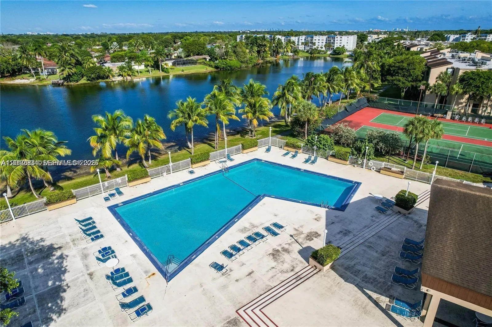 14525 N Kendall Dr 402j, Miami, Florida 33186, Miami, Florida 33186, 2 Bedrooms Bedrooms, ,2 BathroomsBathrooms,Residential Lease,For Rent,14525 N Kendall Dr 402j, Miami, Florida 33186,A12012934
