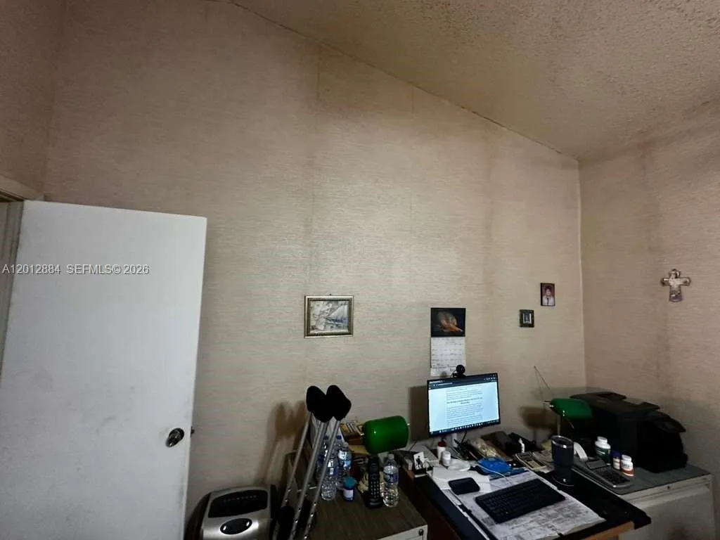 8700 Sw 56th Ct, Cooper City, Florida 33328, Cooper City, Florida 33328, 3 Bedrooms Bedrooms, ,2 BathroomsBathrooms,Residential,For Sale,8700 Sw 56th Ct, Cooper City, Florida 33328,A12012884