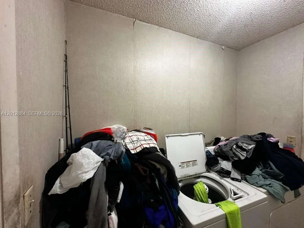 8700 Sw 56th Ct, Cooper City, Florida 33328, Cooper City, Florida 33328, 3 Bedrooms Bedrooms, ,2 BathroomsBathrooms,Residential,For Sale,8700 Sw 56th Ct, Cooper City, Florida 33328,A12012884