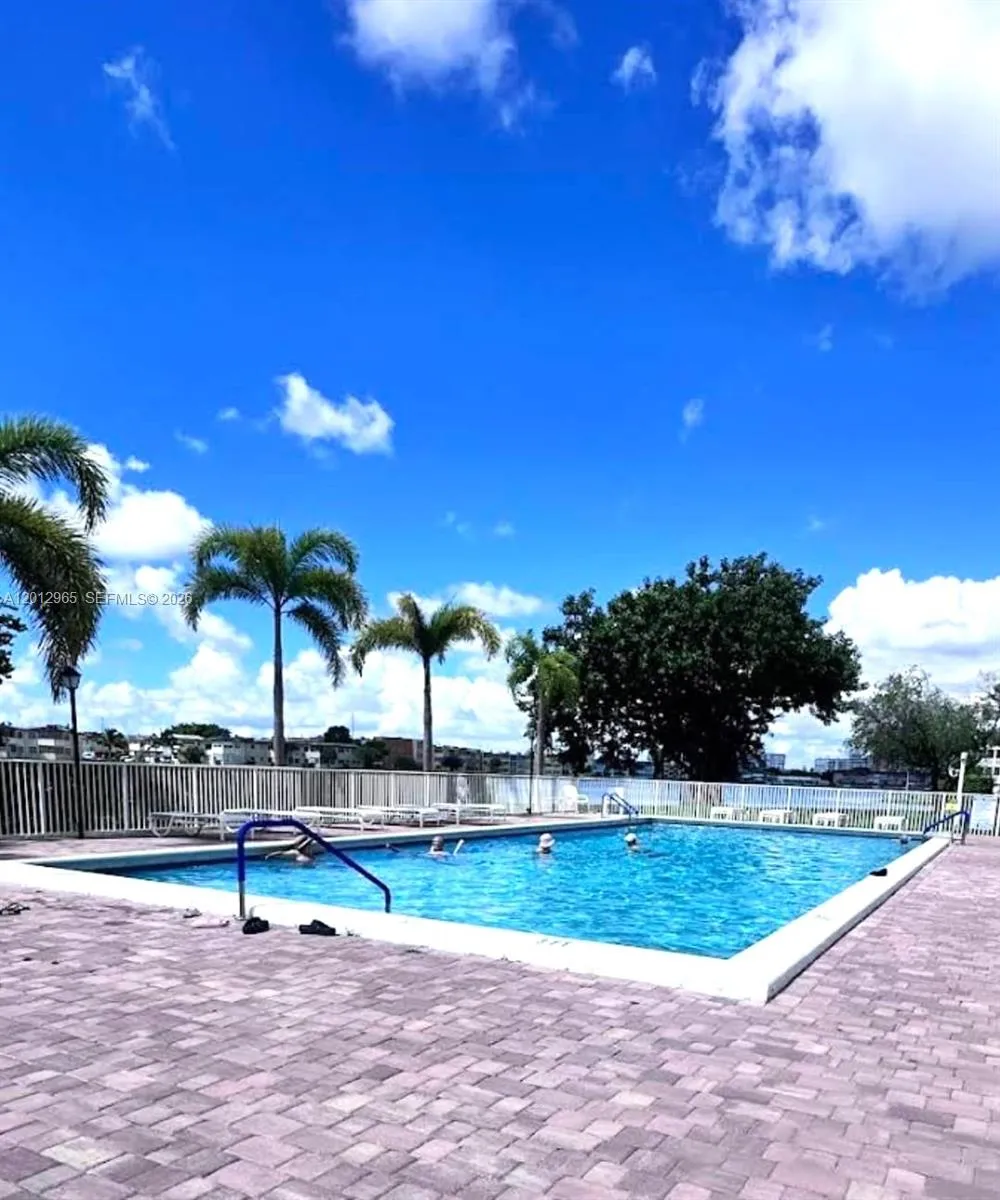 1770 Ne 191st St 813-1, Miami, Florida 33179, Miami, Florida 33179, 1 Bedroom Bedrooms, ,1 BathroomBathrooms,Residential Lease,For Rent,1770 Ne 191st St 813-1, Miami, Florida 33179,A12012965