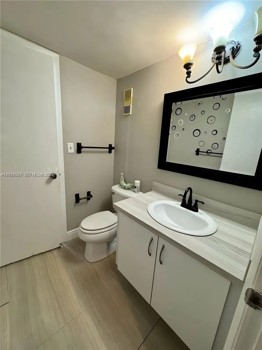 1100 Saint Charles Pl 606, Pembroke Pines, Florida, Pembroke Pines, Florida 33026, 1 Bedroom Bedrooms, ,1 BathroomBathrooms,Residential Lease,For Rent,1100 Saint Charles Pl 606, Pembroke Pines, Florida,A12012027