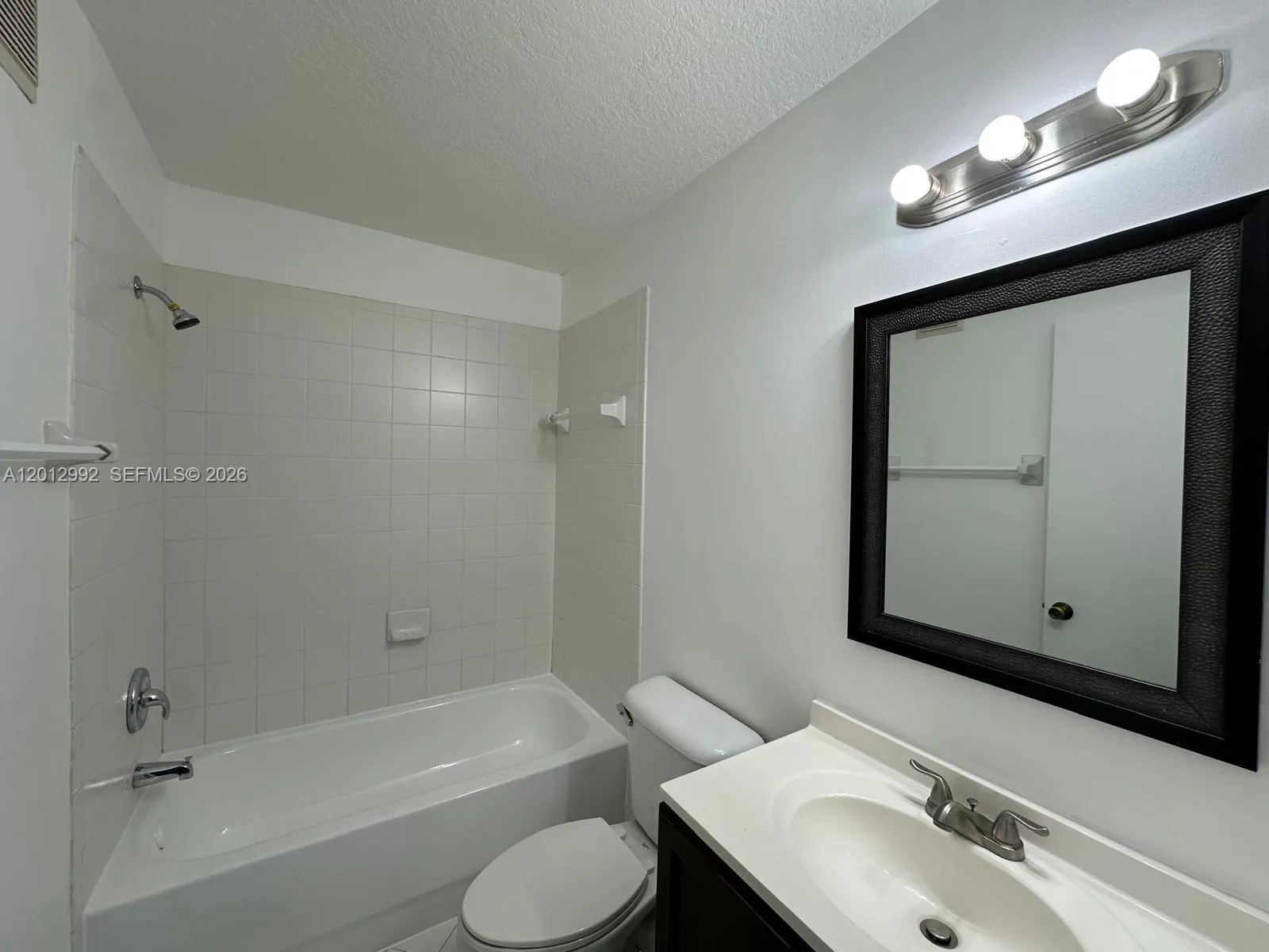 1320 Se 31st Ct 204-37, Homestead, Florida 33035, Homestead, Florida 33035, 2 Bedrooms Bedrooms, ,2 BathroomsBathrooms,Residential,For Sale,1320 Se 31st Ct 204-37, Homestead, Florida 33035,A12012992