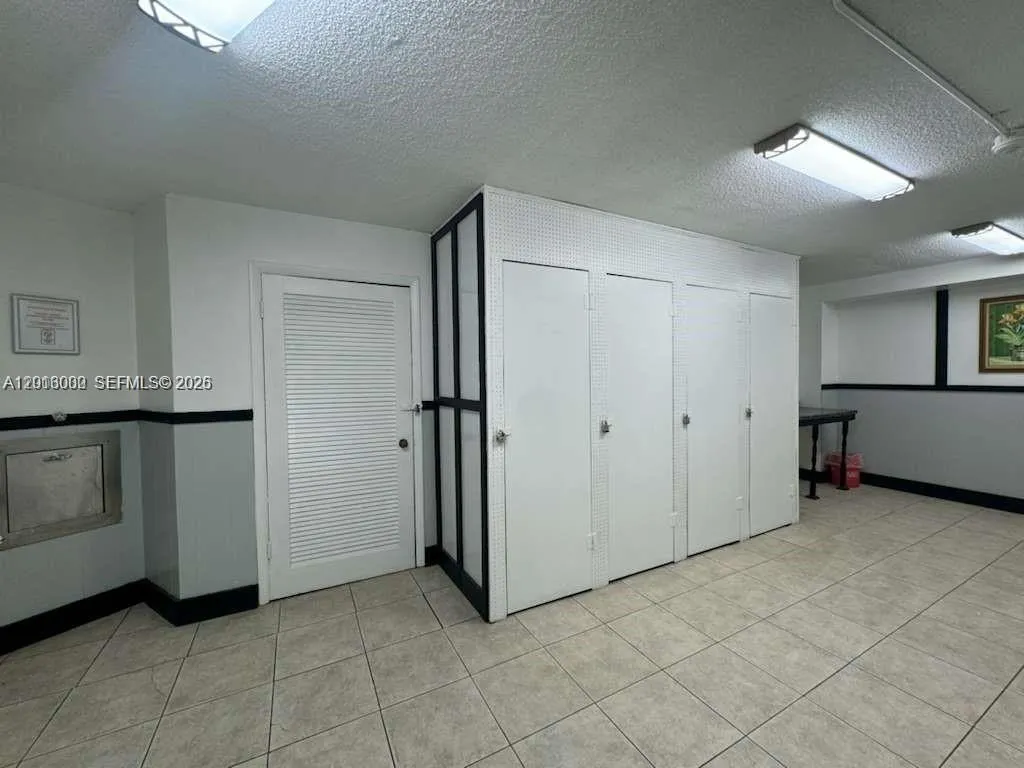 3730 Inverrary Dr 3b, Lauderhill, Florida 33319, Lauderhill, Florida 33319, 1 Bedroom Bedrooms, ,1 BathroomBathrooms,Residential,For Sale,3730 Inverrary Dr 3b, Lauderhill, Florida 33319,A12013000