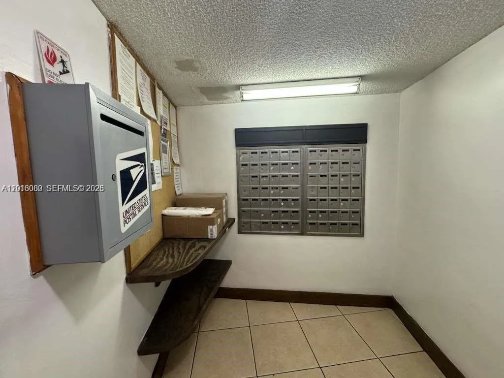 3730 Inverrary Dr 3b, Lauderhill, Florida 33319, Lauderhill, Florida 33319, 1 Bedroom Bedrooms, ,1 BathroomBathrooms,Residential,For Sale,3730 Inverrary Dr 3b, Lauderhill, Florida 33319,A12013000