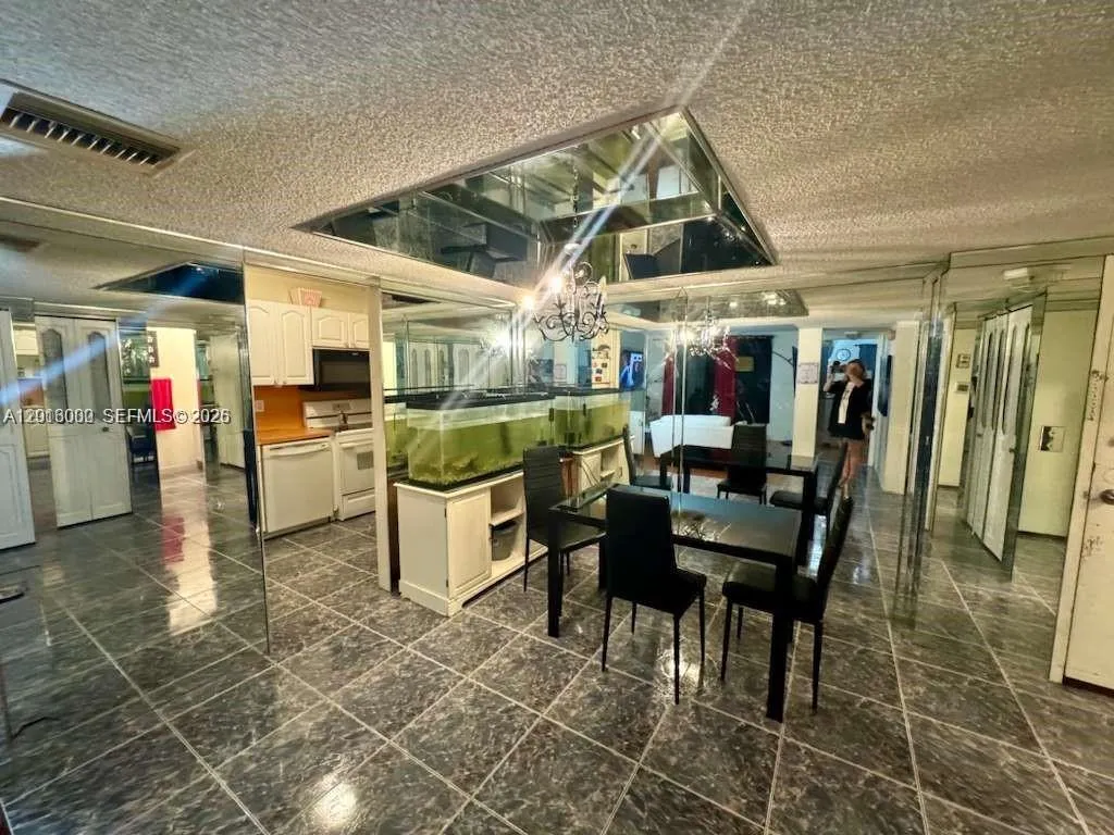 3730 Inverrary Dr 3b, Lauderhill, Florida 33319, Lauderhill, Florida 33319, 1 Bedroom Bedrooms, ,1 BathroomBathrooms,Residential,For Sale,3730 Inverrary Dr 3b, Lauderhill, Florida 33319,A12013000