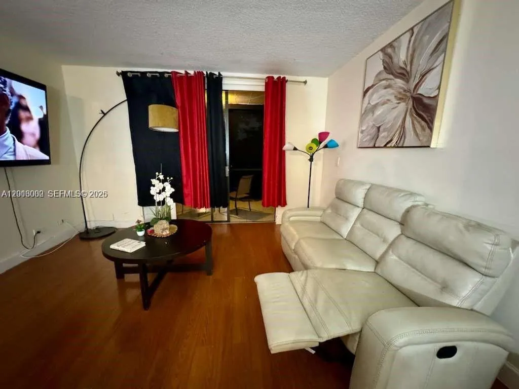 3730 Inverrary Dr 3b, Lauderhill, Florida 33319, Lauderhill, Florida 33319, 1 Bedroom Bedrooms, ,1 BathroomBathrooms,Residential,For Sale,3730 Inverrary Dr 3b, Lauderhill, Florida 33319,A12013000