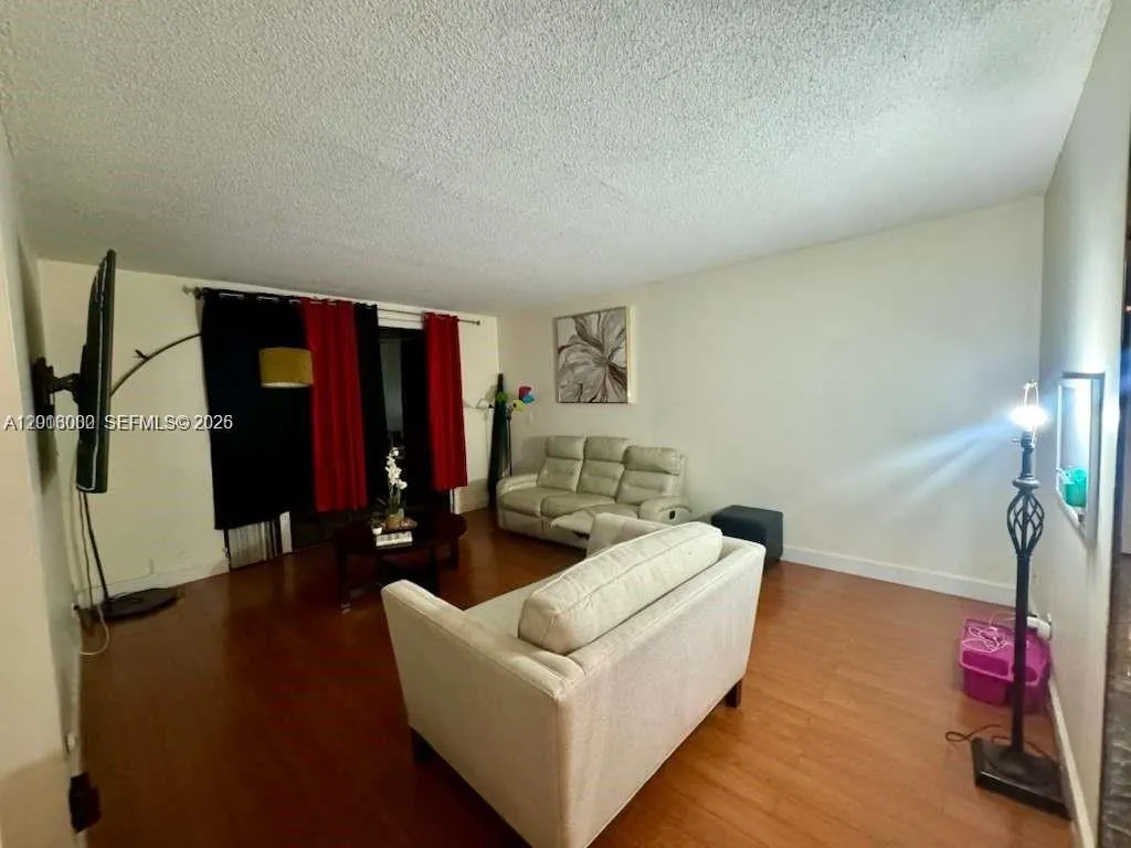 3730 Inverrary Dr 3b, Lauderhill, Florida 33319, Lauderhill, Florida 33319, 1 Bedroom Bedrooms, ,1 BathroomBathrooms,Residential,For Sale,3730 Inverrary Dr 3b, Lauderhill, Florida 33319,A12013000