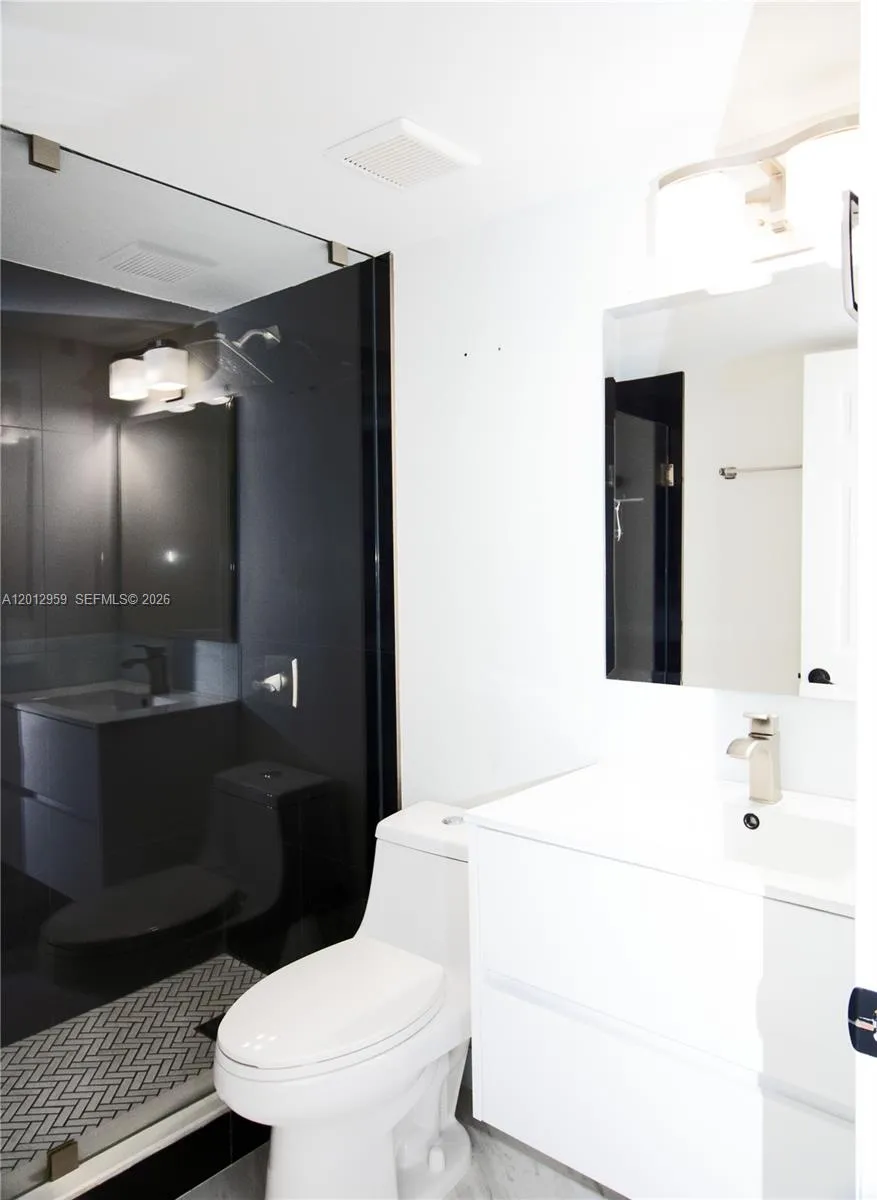 240 W Park Dr 108-4, Miami, Florida 33172, Miami, Florida 33172, 2 Bedrooms Bedrooms, ,2 BathroomsBathrooms,Residential,For Sale,240 W Park Dr 108-4, Miami, Florida 33172,A12012959