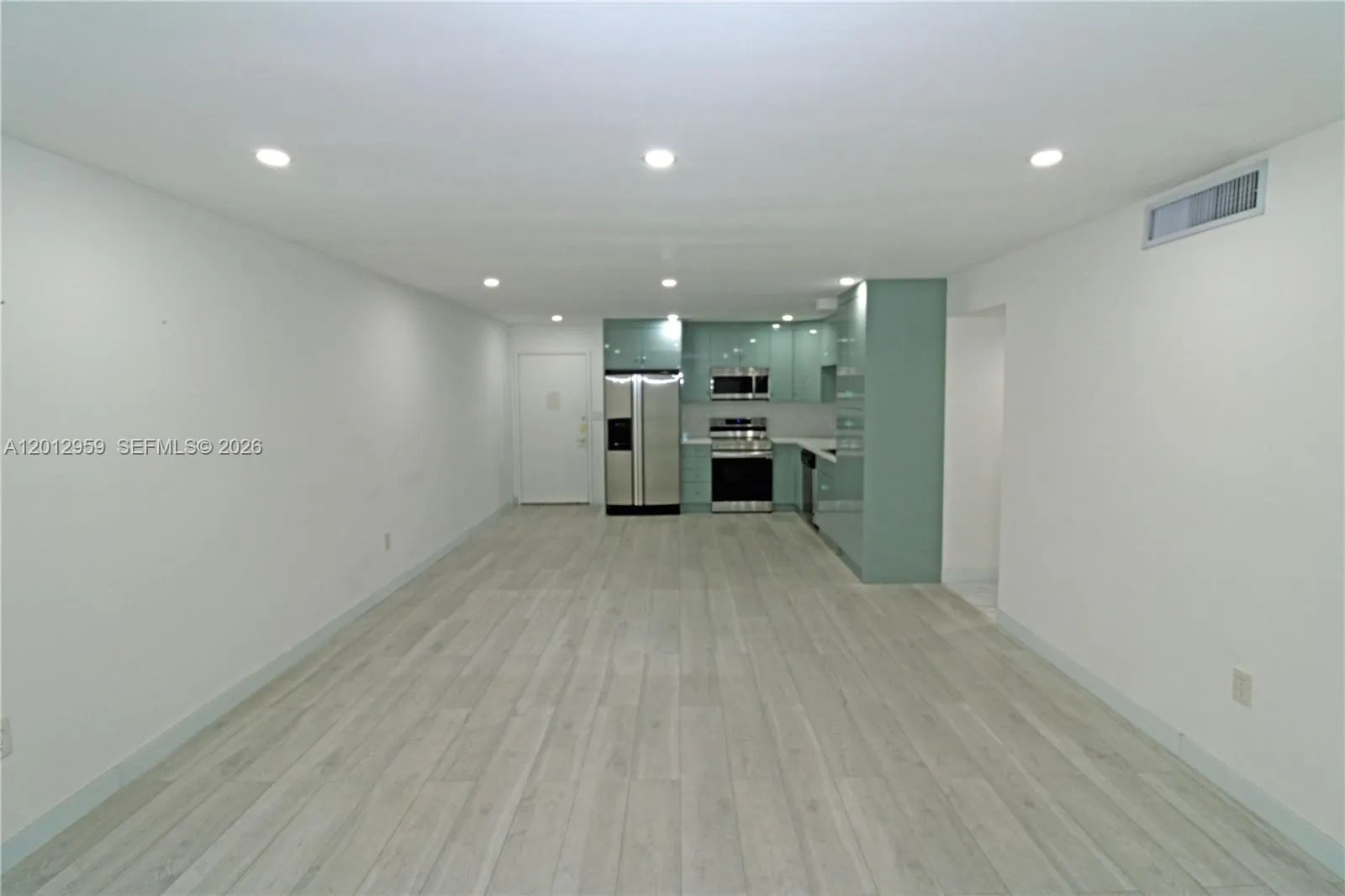 240 W Park Dr 108-4, Miami, Florida 33172, Miami, Florida 33172, 2 Bedrooms Bedrooms, ,2 BathroomsBathrooms,Residential,For Sale,240 W Park Dr 108-4, Miami, Florida 33172,A12012959