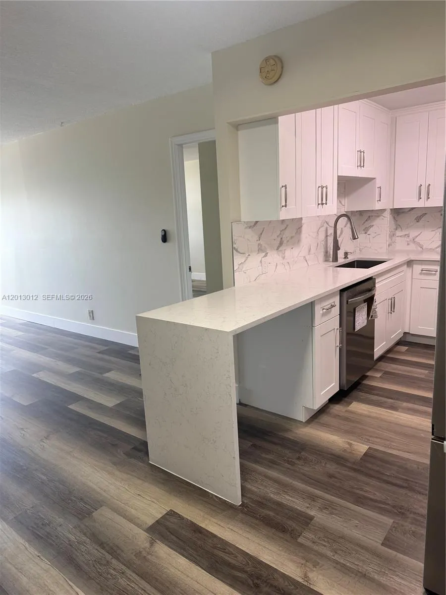 1625 Se 10th Ave 804, Fort Lauderdale, Florida 333, Fort Lauderdale, Florida 33316, 2 Bedrooms Bedrooms, ,2 BathroomsBathrooms,Residential,For Sale,1625 Se 10th Ave 804, Fort Lauderdale, Florida 333,A12013012