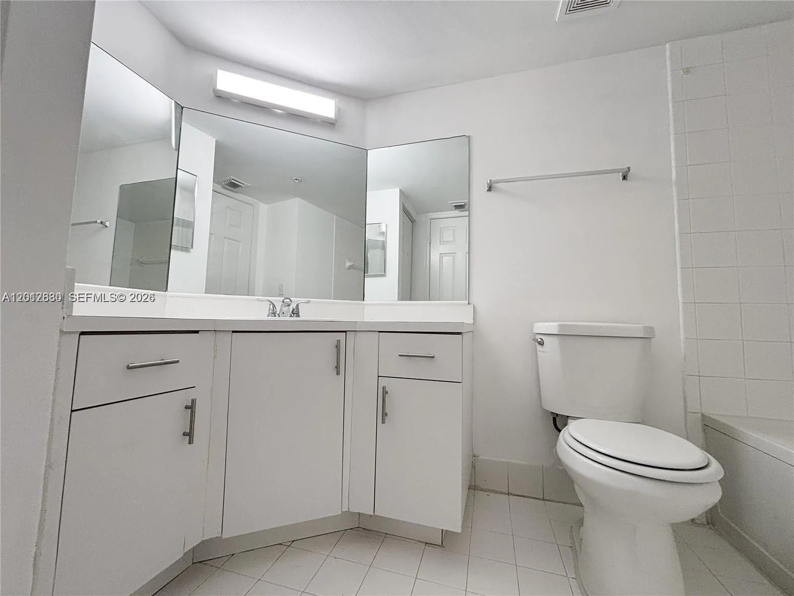 655 Sw 111th Way 201, Pembroke Pines, Florida 3302, Pembroke Pines, Florida 33025, 3 Bedrooms Bedrooms, ,2 BathroomsBathrooms,Residential,For Sale,655 Sw 111th Way 201, Pembroke Pines, Florida 3302,A12012630