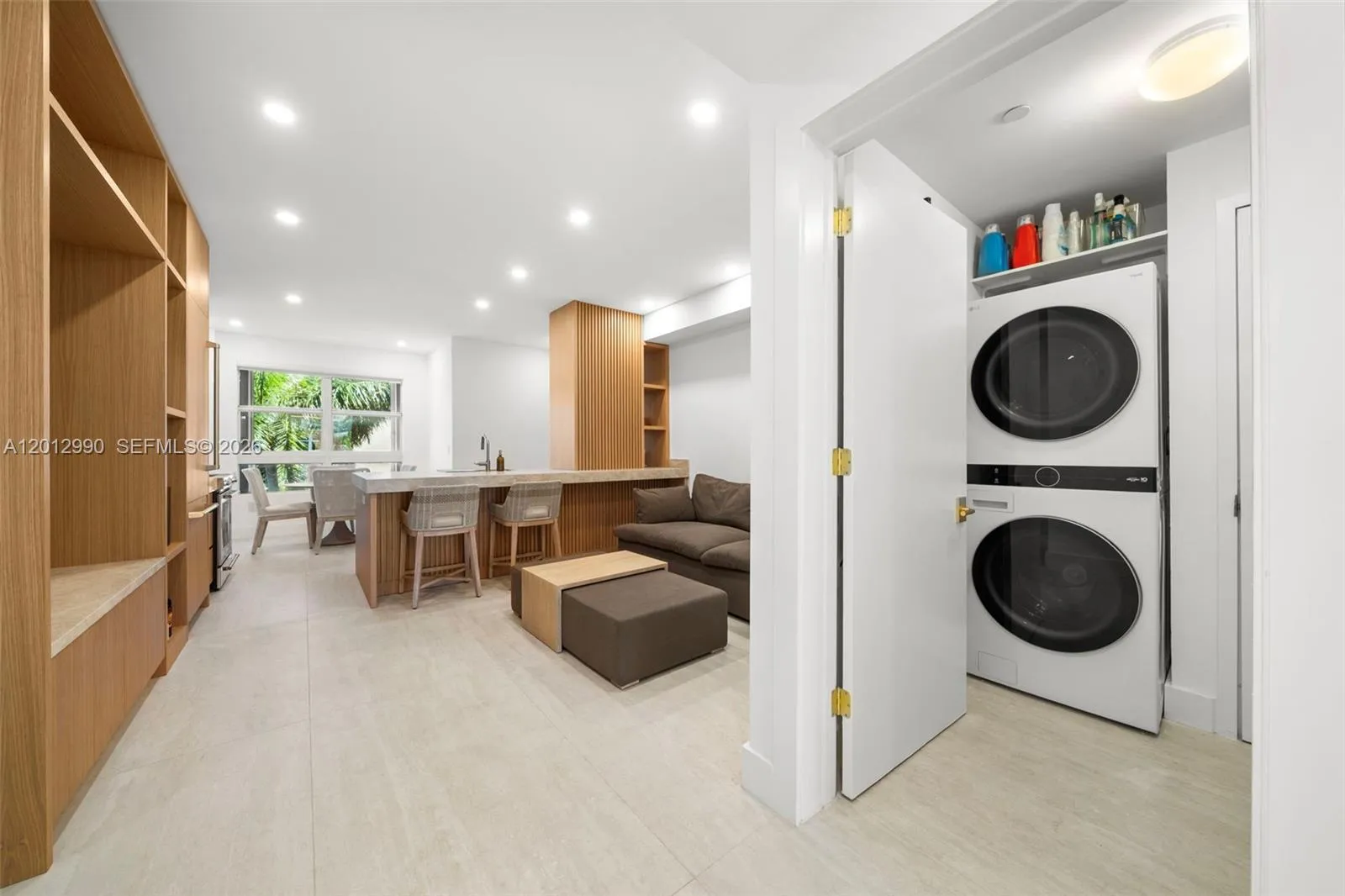 701 Crandon Blvd 401, Key Biscayne, Florida 33149, Key Biscayne, Florida 33149, 2 Bedrooms Bedrooms, ,2 BathroomsBathrooms,Residential Lease,For Rent,701 Crandon Blvd 401, Key Biscayne, Florida 33149,A12012990