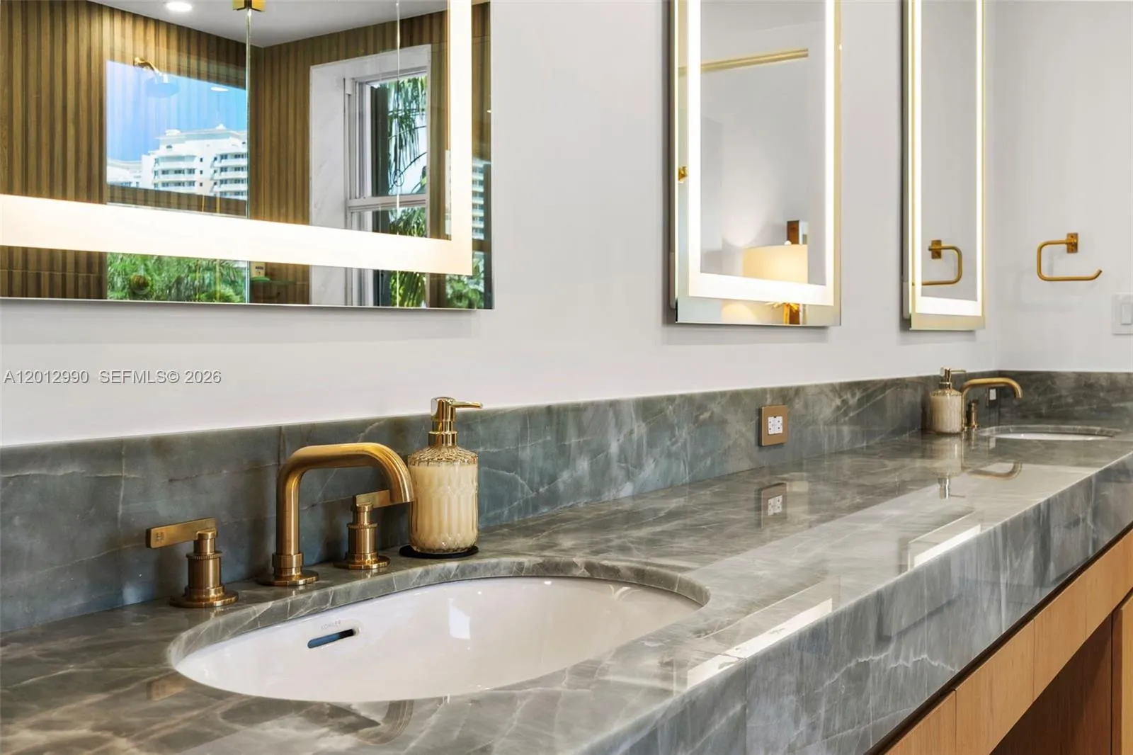 701 Crandon Blvd 401, Key Biscayne, Florida 33149, Key Biscayne, Florida 33149, 2 Bedrooms Bedrooms, ,2 BathroomsBathrooms,Residential Lease,For Rent,701 Crandon Blvd 401, Key Biscayne, Florida 33149,A12012990