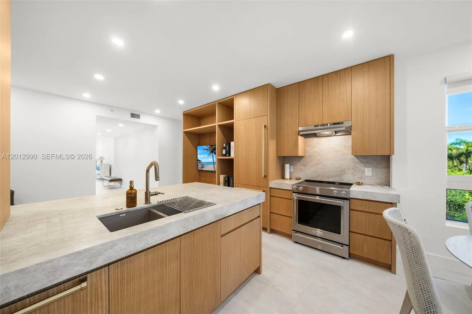 701 Crandon Blvd 401, Key Biscayne, Florida 33149, Key Biscayne, Florida 33149, 2 Bedrooms Bedrooms, ,2 BathroomsBathrooms,Residential Lease,For Rent,701 Crandon Blvd 401, Key Biscayne, Florida 33149,A12012990