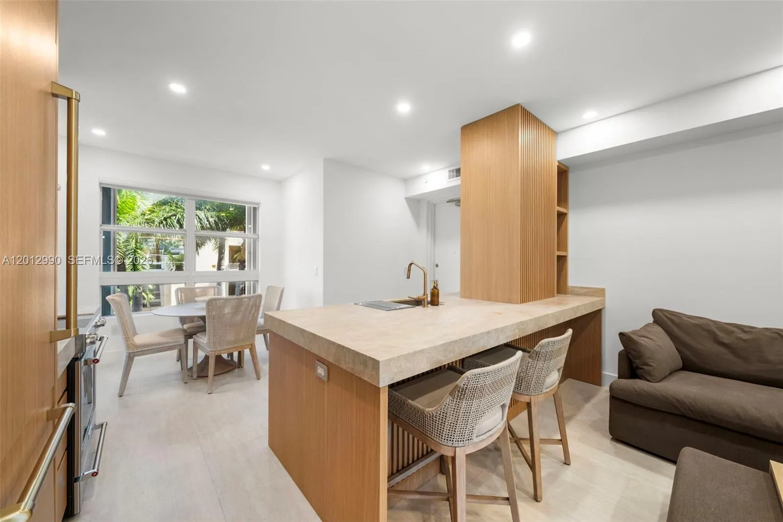 701 Crandon Blvd 401, Key Biscayne, Florida 33149, Key Biscayne, Florida 33149, 2 Bedrooms Bedrooms, ,2 BathroomsBathrooms,Residential Lease,For Rent,701 Crandon Blvd 401, Key Biscayne, Florida 33149,A12012990