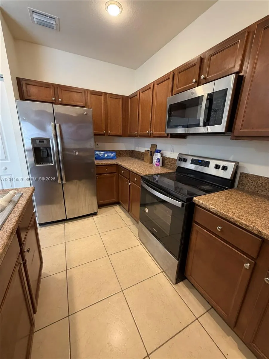 15071 Sw 116th St 15071, Miami, Florida 33196, Miami, Florida 33196, 3 Bedrooms Bedrooms, ,2 BathroomsBathrooms,Residential Lease,For Rent,15071 Sw 116th St 15071, Miami, Florida 33196,A12011659