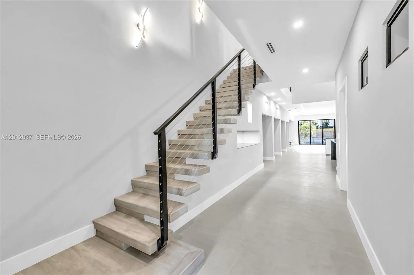 808 Sw 9th St 808-b, Fort Lauderdale, Florida 3331, Fort Lauderdale, Florida 33315, 3 Bedrooms Bedrooms, ,2 BathroomsBathrooms,Residential,For Sale,808 Sw 9th St 808-b, Fort Lauderdale, Florida 3331,A12012037