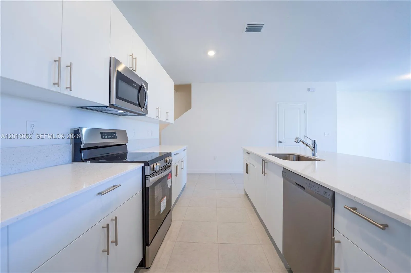 4941 Peacock Way 5838, Dania Beach, Florida 33312, Dania Beach, Florida 33312, 3 Bedrooms Bedrooms, ,2 BathroomsBathrooms,Residential,For Sale,4941 Peacock Way 5838, Dania Beach, Florida 33312,A12013052