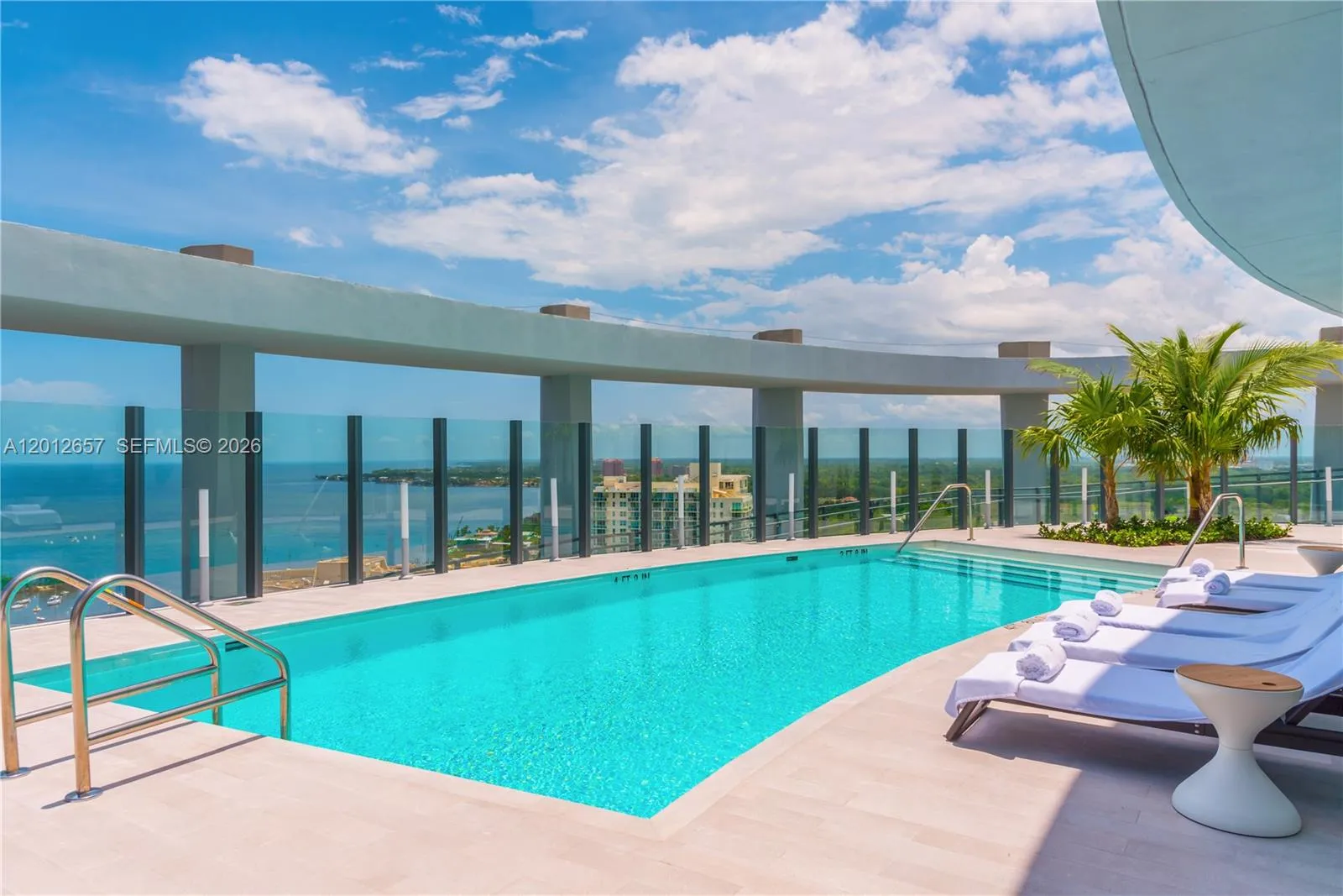 This is a secondary pool in the building rooftop. Great view to the Bay. There\'s a Jacuzzi next to it.
